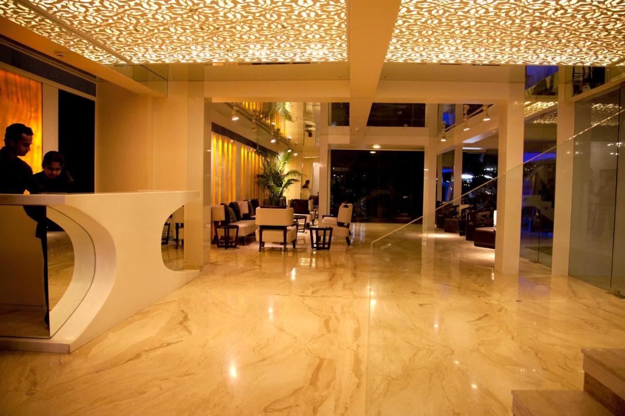 Hotel Hardeo Nagpur Exteriör bild