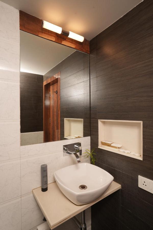 Hotel Hardeo Nagpur Exteriör bild