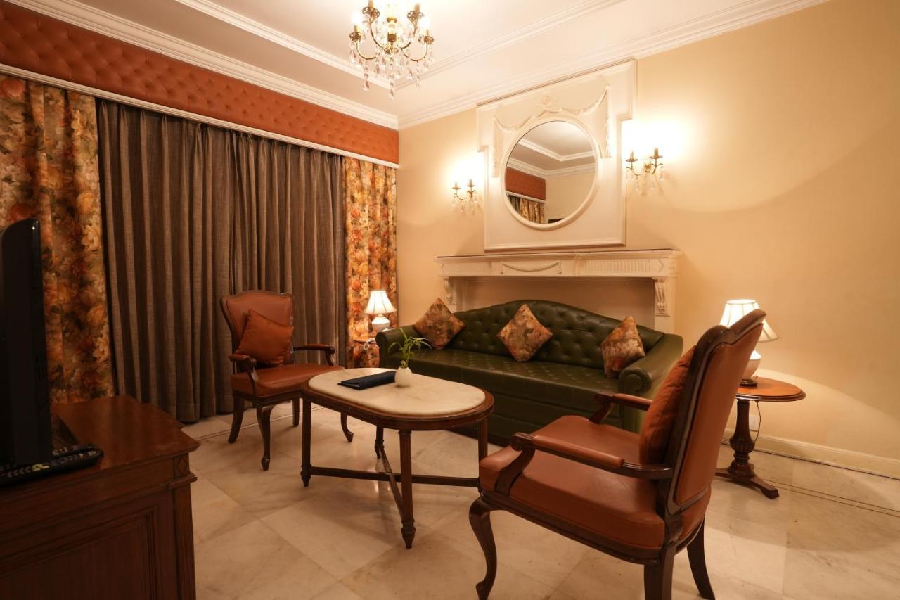 Hotel Hardeo Nagpur Exteriör bild