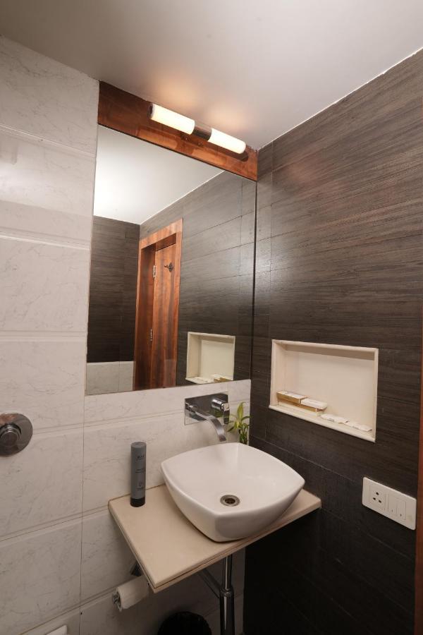 Hotel Hardeo Nagpur Exteriör bild