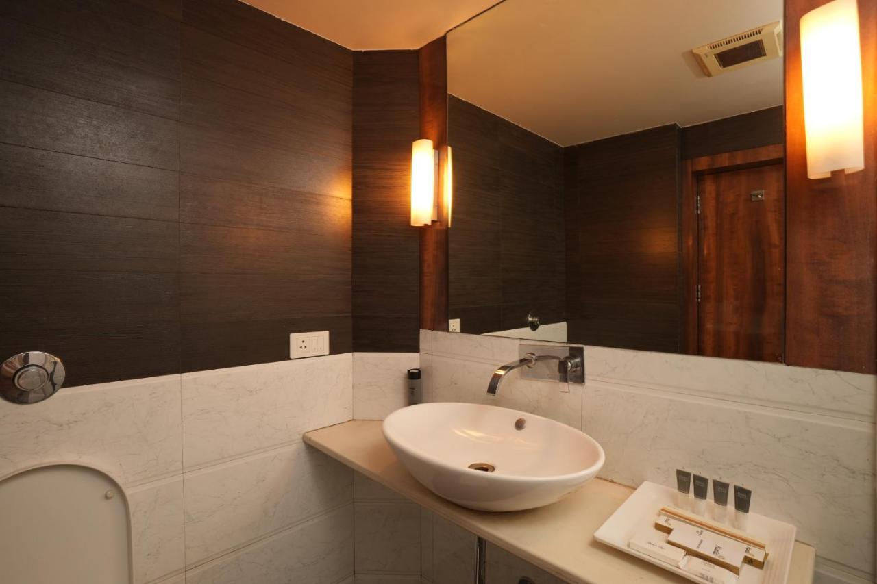 Hotel Hardeo Nagpur Exteriör bild